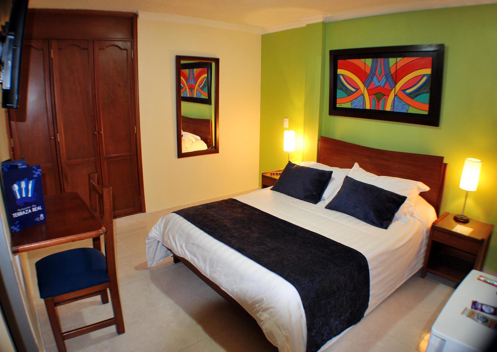 Hotel Plazuela Real Bucaramanga Bagian luar foto